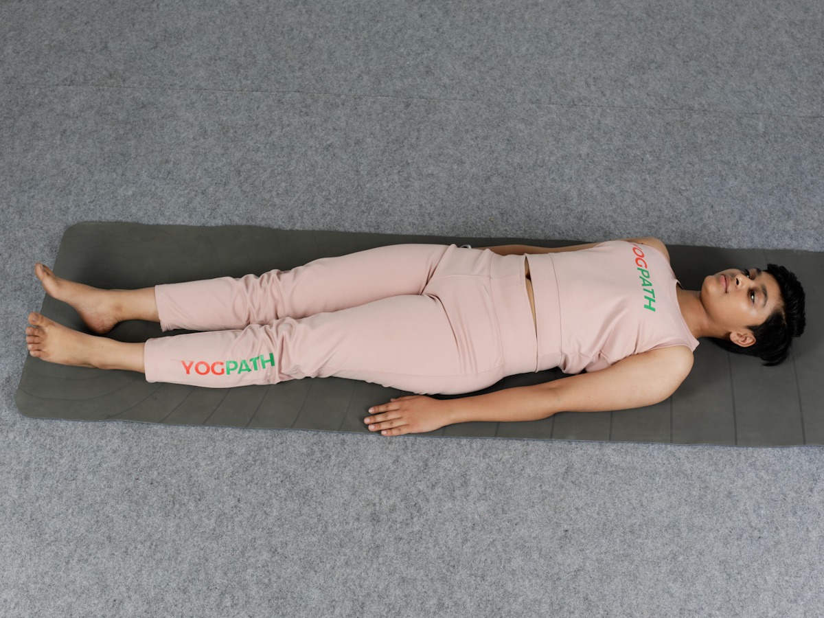 shavasana- corpse pose : benefits, method, precautions, modifications, top 20 faqs shavasan-corpse-pose migraine and diet